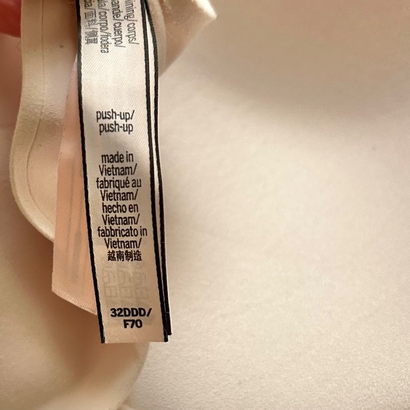 VICTORIA'S SECRET Push Up Underwire - Picture 3 of 3